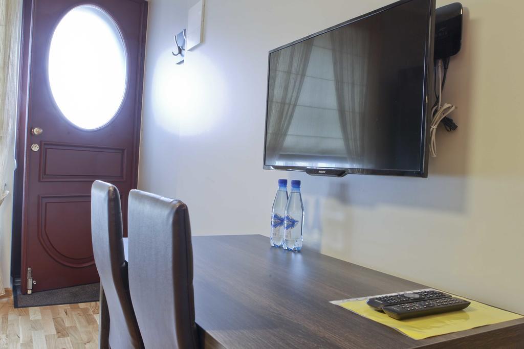 Meness Apartamenti Cesis Bagian luar foto